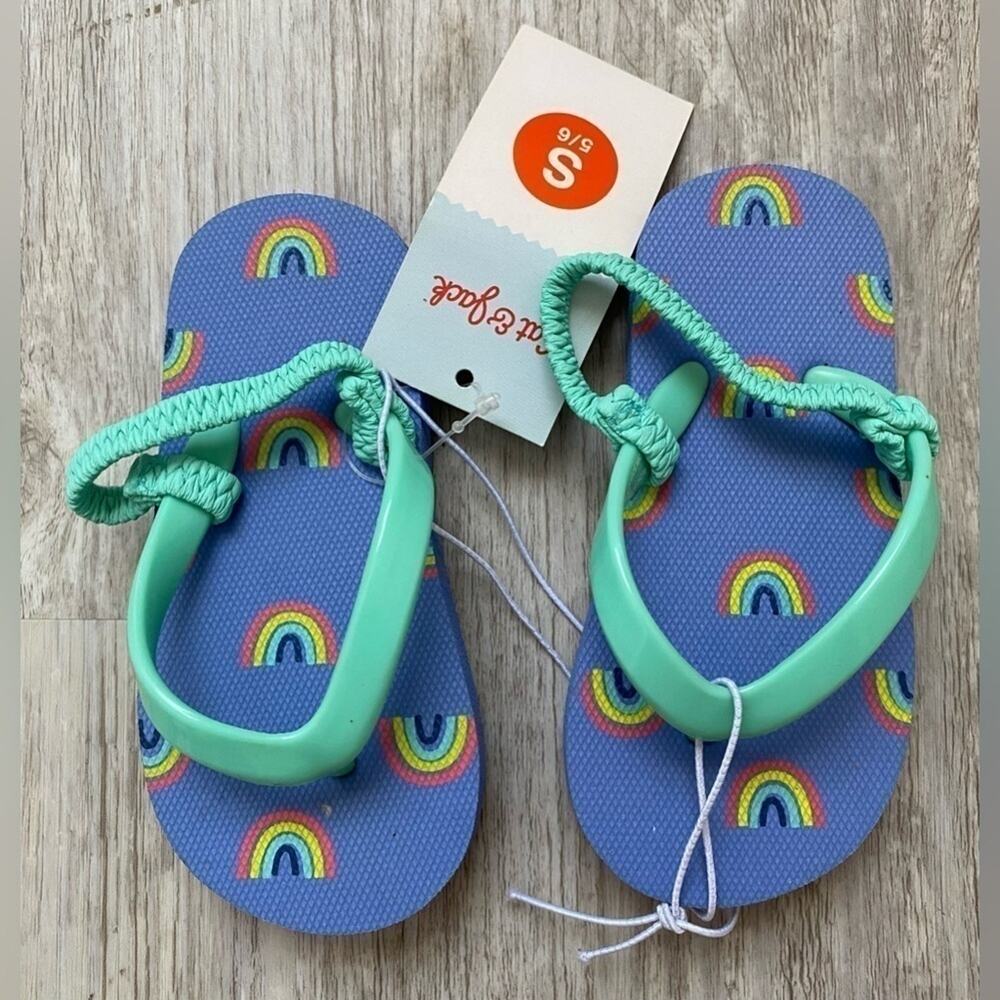 Cat & Jack | Girls Kids Rainbows Sandals Flip Flops Shoes | NWT | Small 5/6